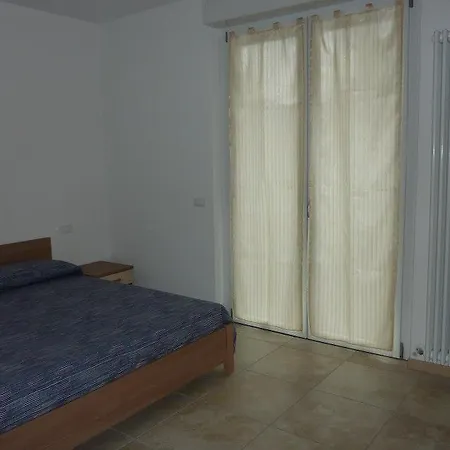 Giuliana ديرفيو