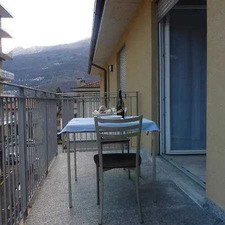 Giuliana ديرفيو